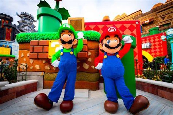 Nintendo Characters At Comic Con — See Pics Of Mario, Luigi & More – Hollywood Life