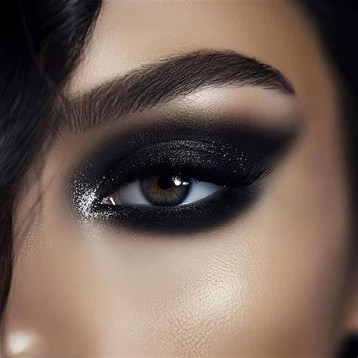 North West Rocks Dramatic Black Eye Makeup in Her ‘Honest Review’ of Mom Kim’s SKKN Makeup