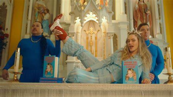 Number One Popstar Talks ‘I Hate Running’ Video & More