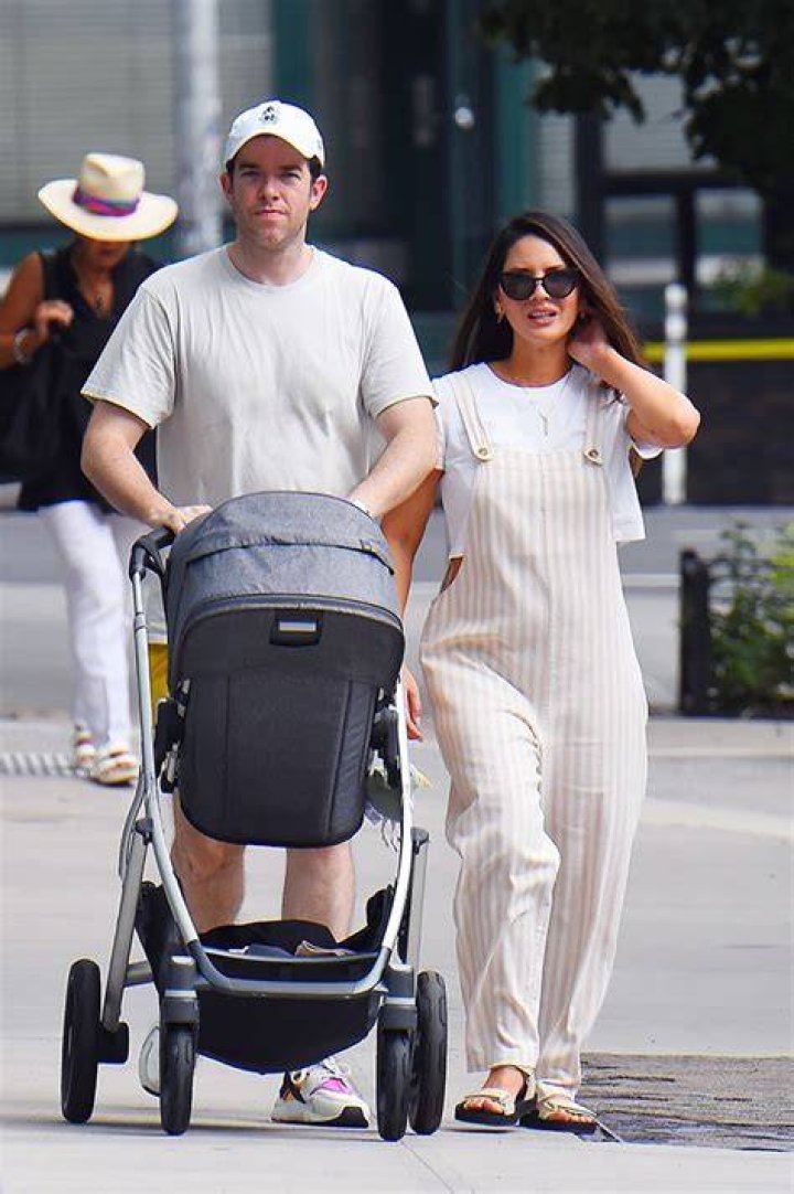 Olivia Munn & John Mulaney Take Son Malcolm On Morning Walk: Photo – Hollywood Life
