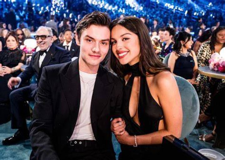Olivia Rodrigo Reveals Relationship Status After ‘Vampire’ – Hollywood Life