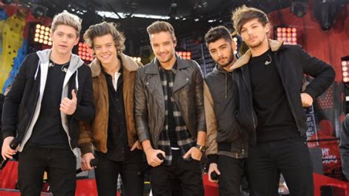 One Direction Star & Girlfriend Split – Hollywood Life