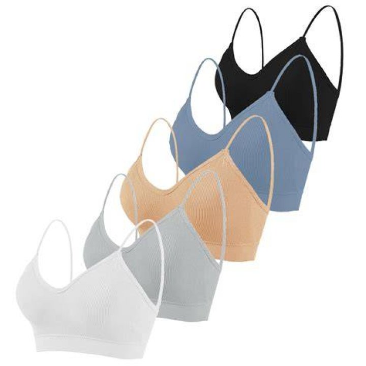 Over 26,500 People Swear By This 4-Pack Of Comfy Seamless Bralettes Under $22