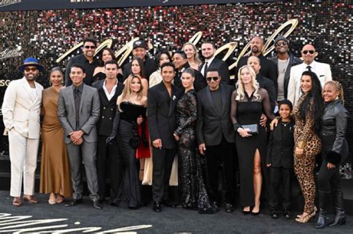 ‘Paper Towns’ — Photos Of The Movie Premiere