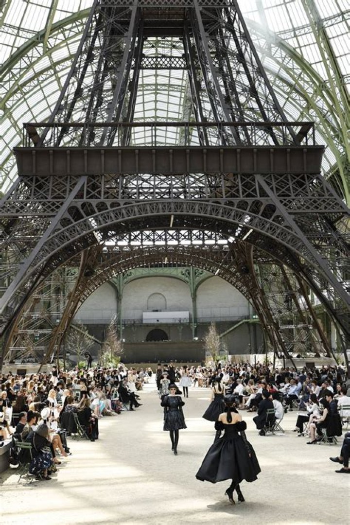 Paris Fashion Week — PICS From The Fall 2017 Shows
