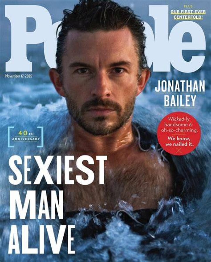 Paul Rudd Is ‘People’s Sexiest Man Alive For 2021: Photos – Hollywood Life
