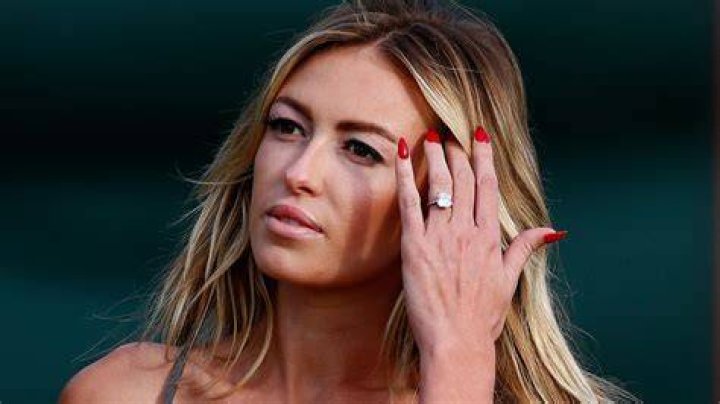 Paulina Gretzky Rocks A Bikini & Shows Off Dance Moves On A Boat In New TikTok video