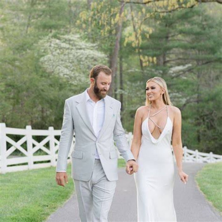 Paulina Gretzky Sparks Wedding Speculation With Dustin Johnson As She Shops For Dresses