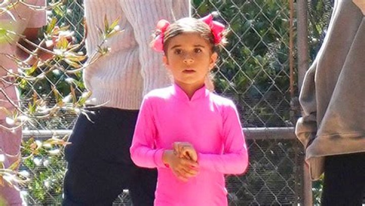 Penelope Disick Uses Aunt Kylie Jenner’s Makeup In New TikTok: Video – Hollywood Life