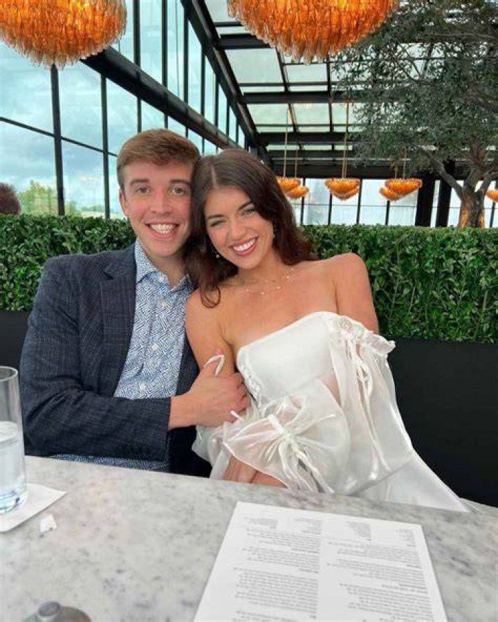 Peter Weber Shades Ex Madison Prewett After She Claims He Sent Her Texts Before Kelley Reunion   