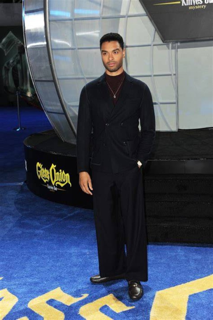 Photos From The Premiere – Hollywood Life
