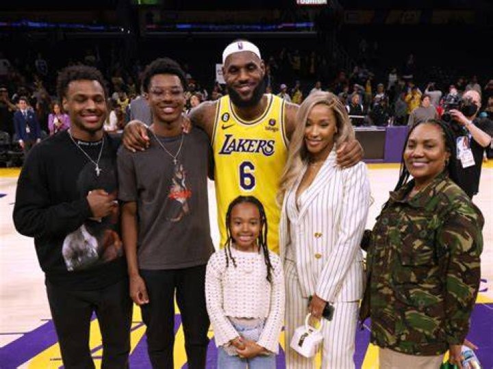 Photos Of Basketball Superstar With His Children – Hollywood Life