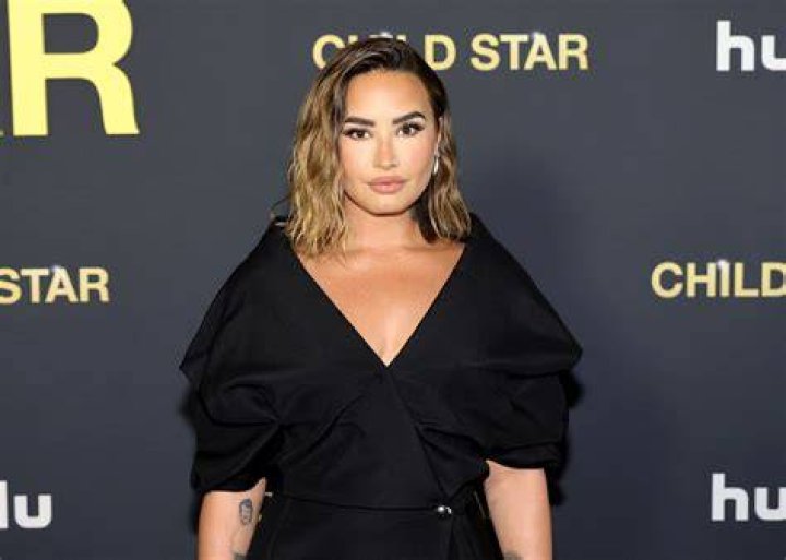 Photos Of Demi Lovato & More Stars – Hollywood Life