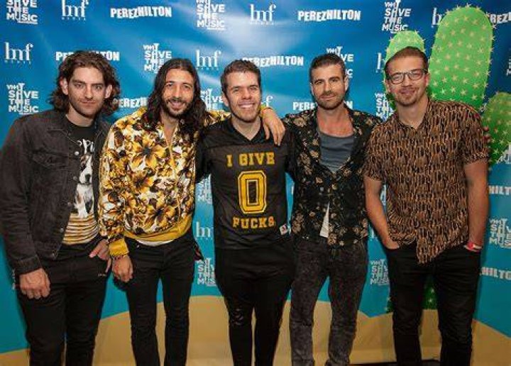 Photos Of The Band – Hollywood Life