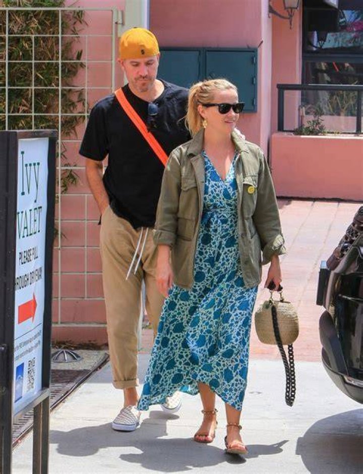 Photos of the Former Couple – Hollywood Life