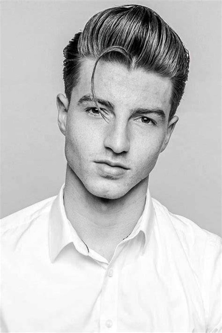 Photos Of The Slicked Style – Hollywood Life