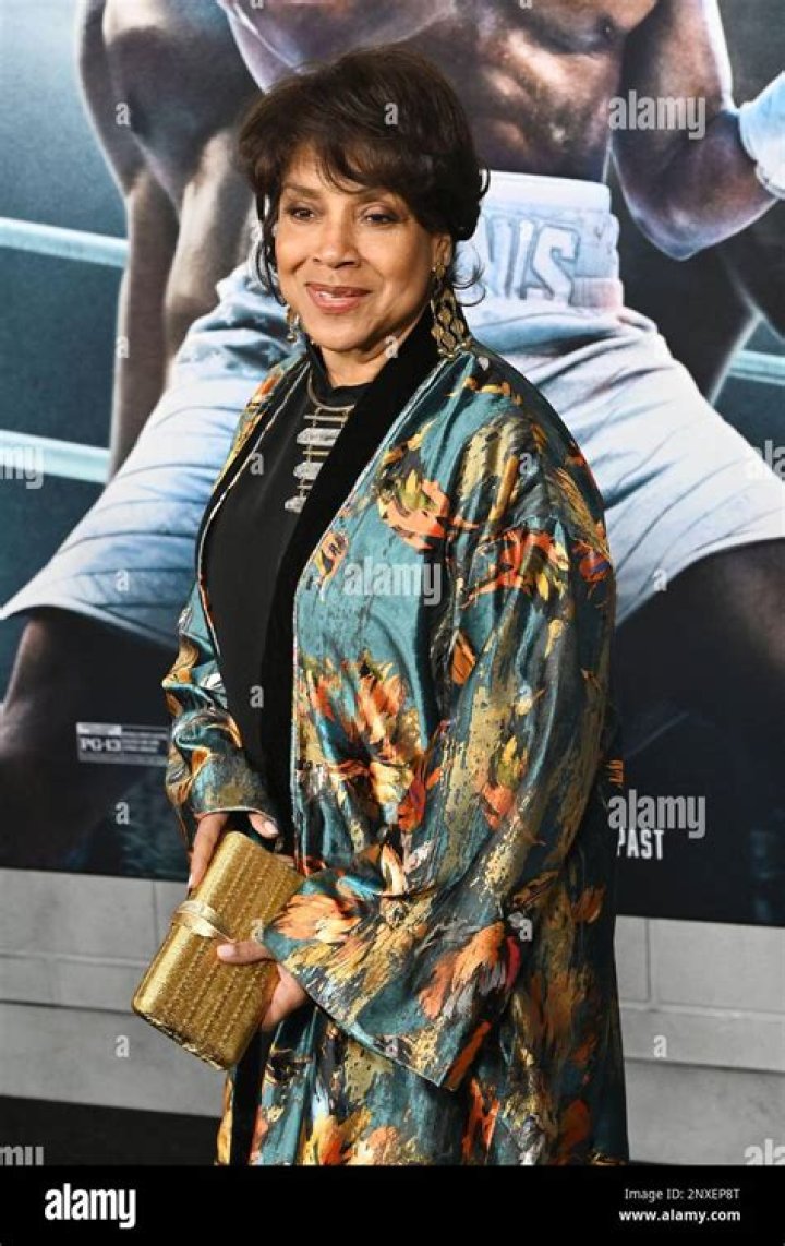Phylicia Rashad – Hollywood Life