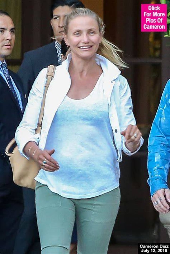 [PICS] Cameron Diaz Pregnant? See Telling New Photo – Hollywood Life