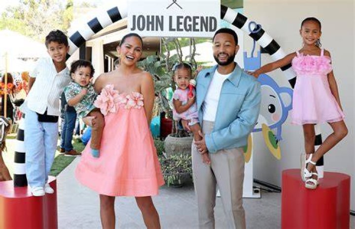 [PICS] Luna Legend Pictures — See John Legend & Chrissy Teigen’s Daughter – Hollywood Life