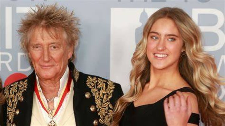 Pics Of Rod Stewart’s Famous Daughter – Hollywood Life