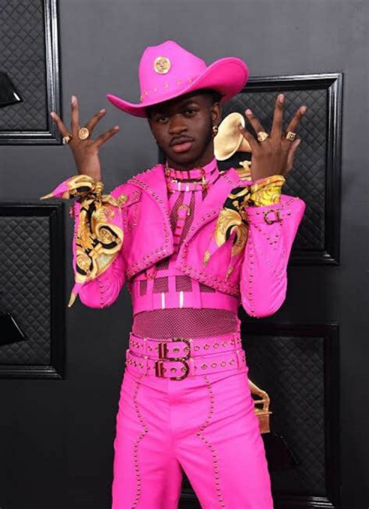Pics Of The Controversial Rapper – Hollywood Life