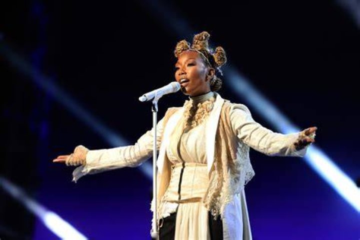 Pics Of the Singer – Hollywood Life