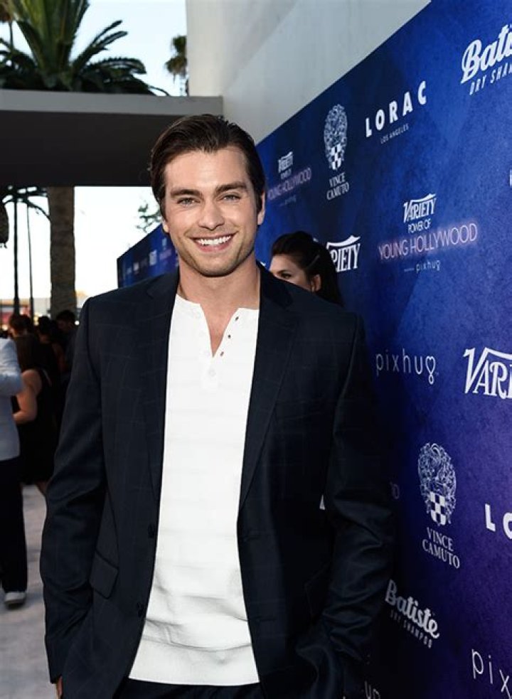 Pierson Fode — Pics Of The Actor & Model