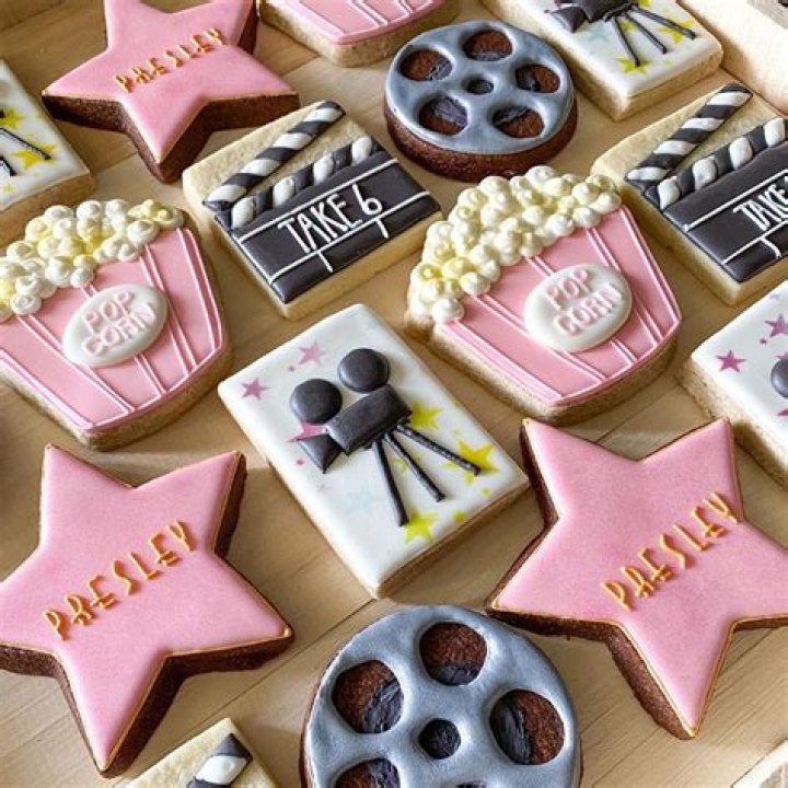 ‘Pink Cupcakes’ Recap – Hollywood Life