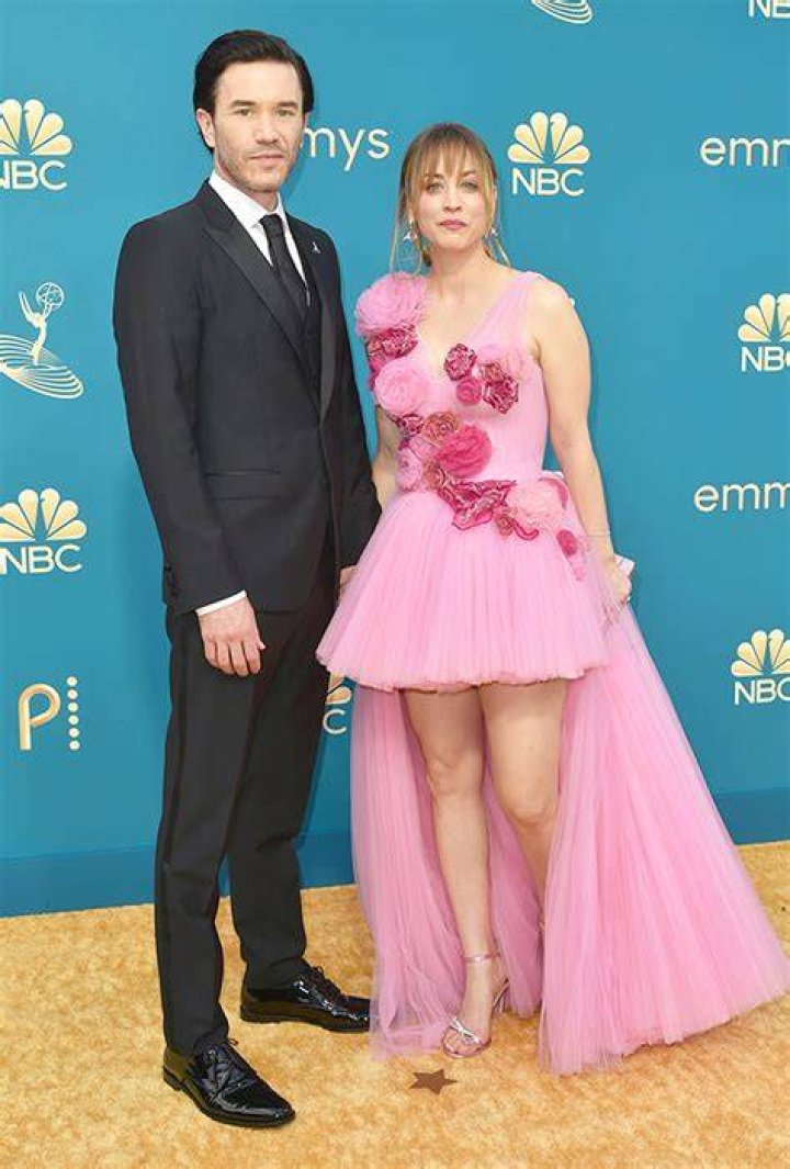 Pink Dress With New Boyfriend – Hollywood Life