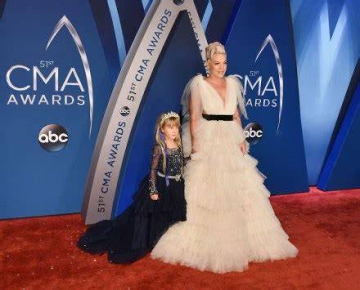 Pink’s Daughter Willow, 8, Debuts New Buzzcut Hair Makeover — See Pics