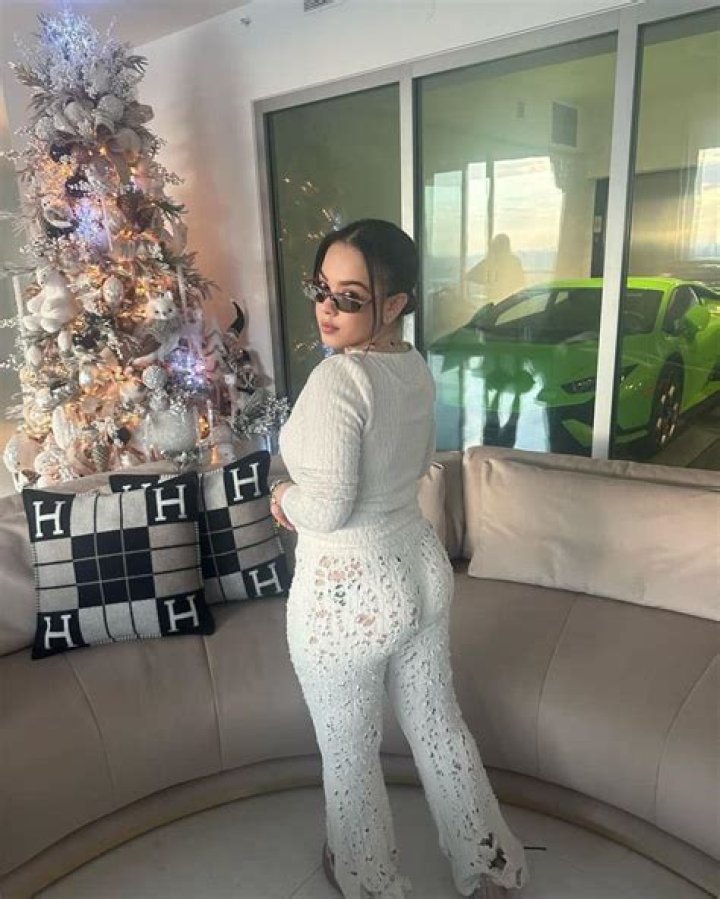Pregnant GF Is Jenesis Sanchez – Hollywood Life