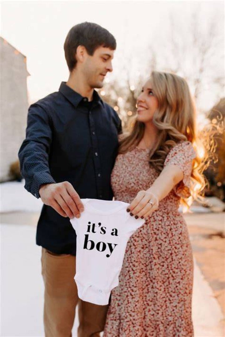 Pregnant Jill Duggar & Husband Derick Dillard Reveal The Sex Of Their Baby On The Way