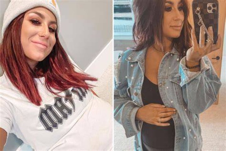 Pregnant ‘Teen Mom 2’ Star Chelsea Houska Shows Off Growing Baby Bump In Pleather Leggings