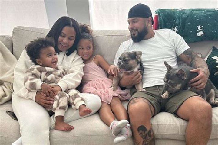 Pregnant ‘Teen Mom OG’ Star Cheyenne Floyd Engaged To Zach Davis — See Her Massive Diamond Ring