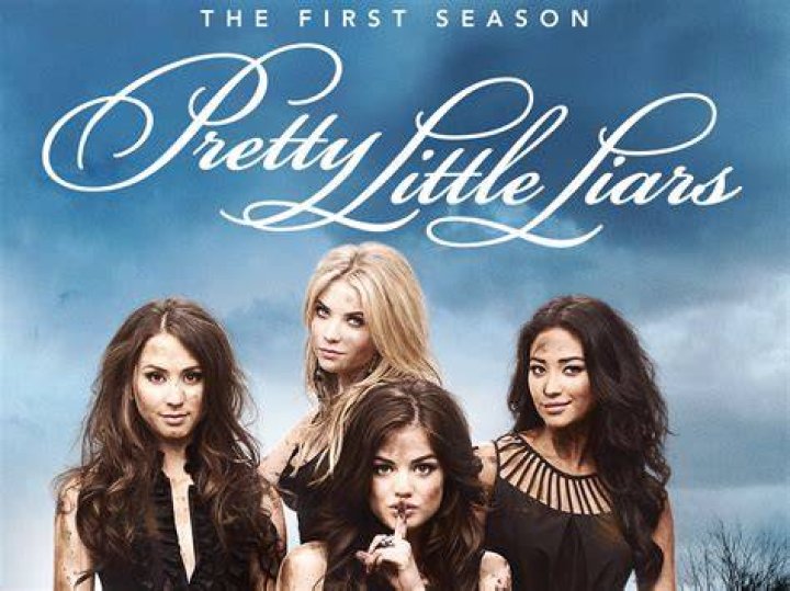‘Pretty Little Liars: Made Here’ Exhibit — Pics