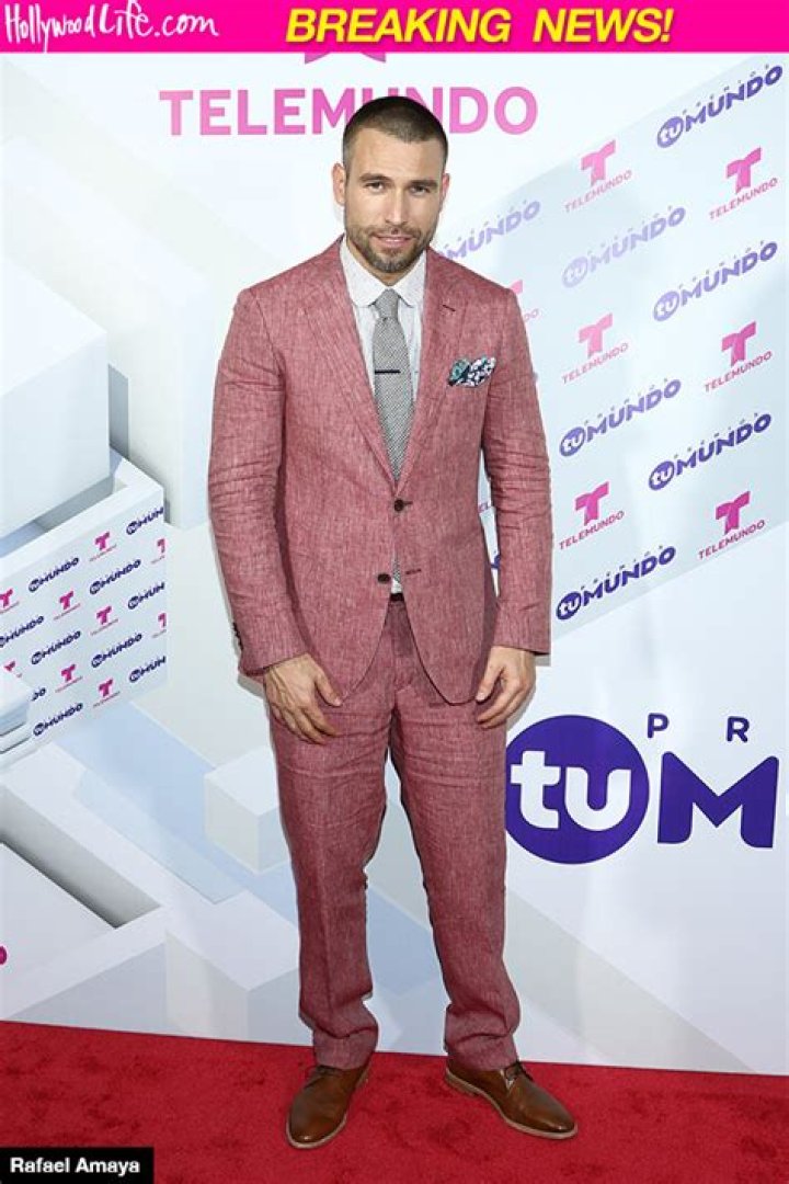 Rafael Amaya Drug Overdose — Mexican Actor Reportedly Hospitalized – Hollywood Life