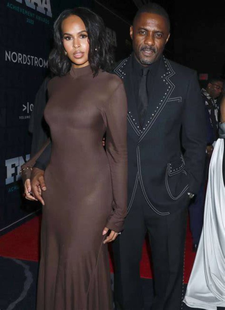 Rege-Jean Page & Idris Elba At ‘Harder They Fall’ Premiere: Pics – Hollywood Life