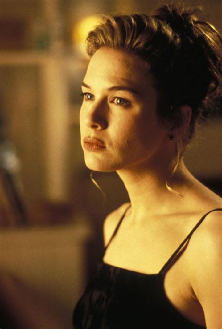 Renee Zellweger Young: Photos – Hollywood Life