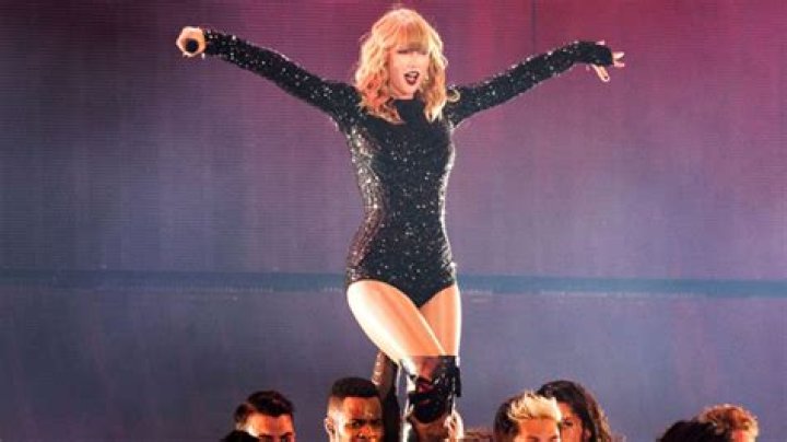 ‘Reputation’ Tour Review — Slays 1st Of 3 NJ Shows – Hollywood Life