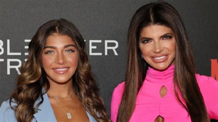‘RHONJ’s Gia Giudice Rocks Pink Bikini In Sexy Pics While Admiring A Hermit Crab