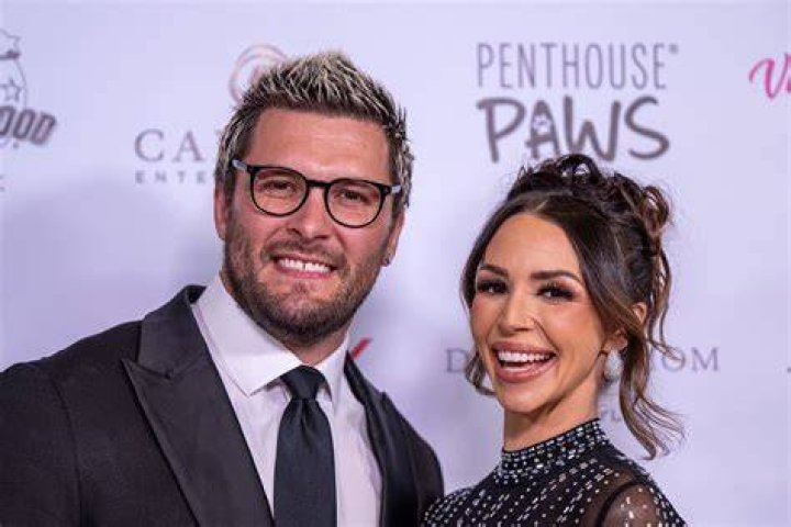 Robby Hayes Reveals If He Plans To Date Scheana Shay After Recent Steamy Makeout 