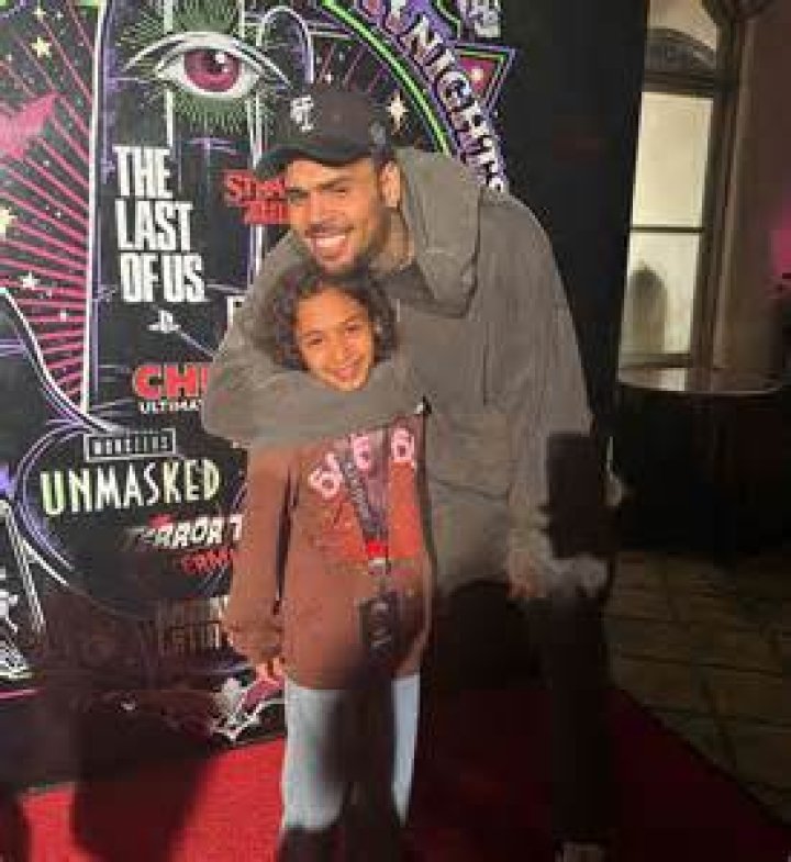 Royalty Brown, 5, Expertly Does Drake’s ‘Toosie Slide’ & Chris Brown Is So Proud — Watch