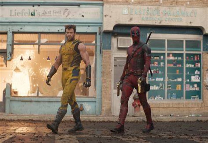 Ryan Reynolds’ Trainer Shares Shirtless Pics Of Him From ‘Deadpool 2’ – Hollywood Life