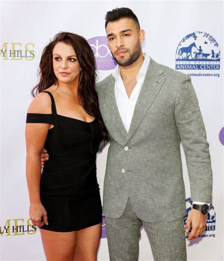 Sam Asghari’s Ex Mayra Verónica Reacts To Britney Spears Engagement – Hollywood Life