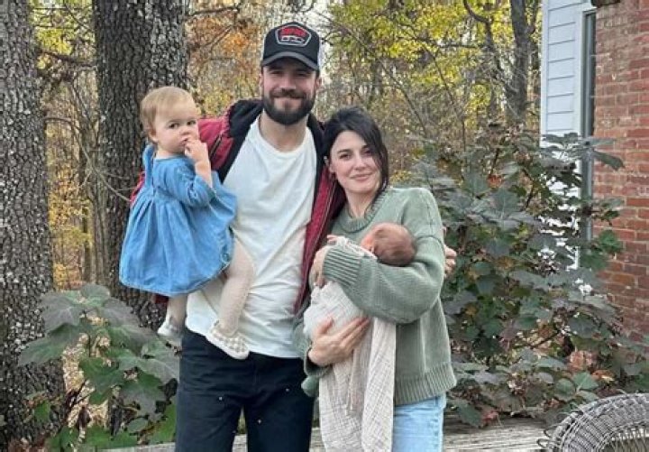 Sam Hunt Reveals His New Baby For The 1st Time In Video With Wife 1 Year After Divorce Drama