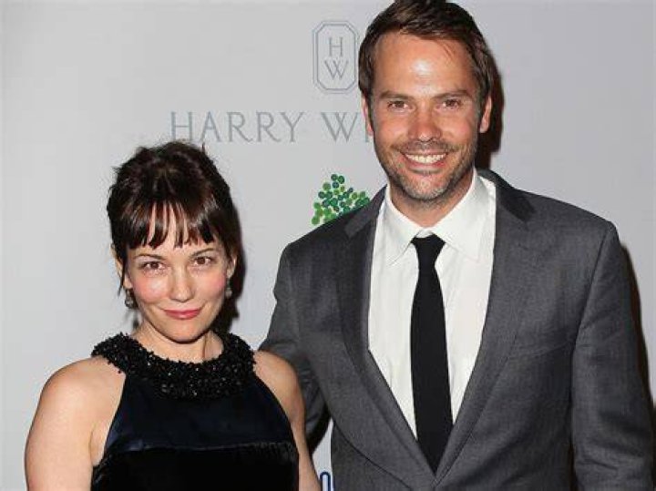 Sarah Goldberg Dies — ‘7th Heaven’ Husband, Barry Watson, Remembers Co-Star – Hollywood Life