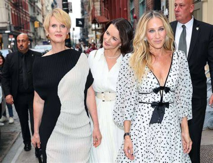 Sarah Jessica Paker Reunites With Cynthia Nixon & Kristin Davis For ‘SATC’ Reboot: First Pic