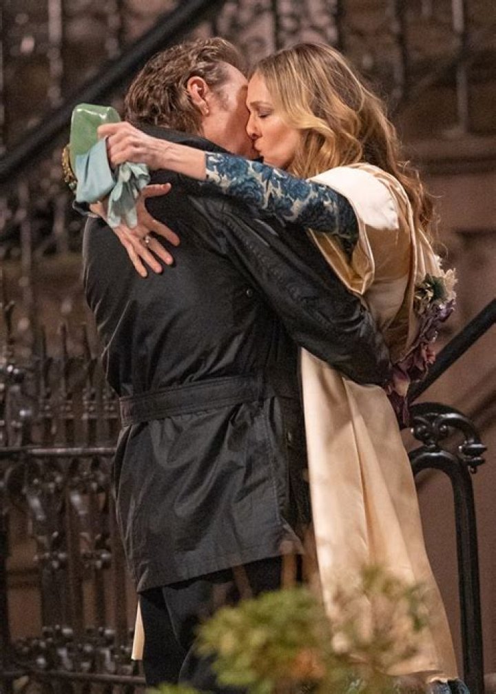 Sarah Jessica Parker Confirms ‘And Just Like That’ Aidan Romance With Passionate Kiss: Photos