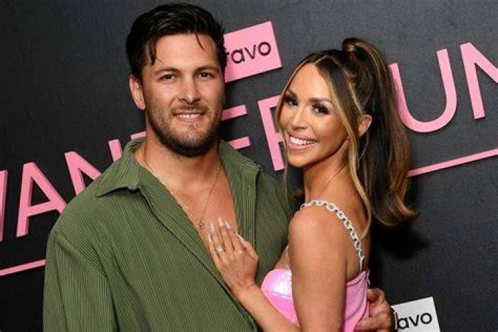 Scheana Shay Talks Brock Davies Relationship & Admits He’s ‘The One’ – Hollywood Life