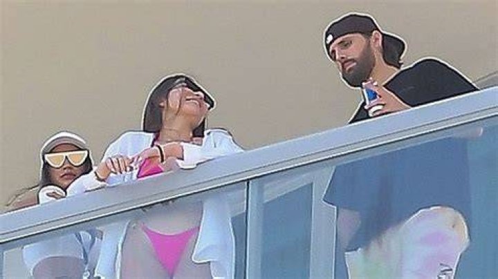 Scott Disick’s GF Rebecca Donaldson Rocks Pink Bikini As They Soak In Miami View: Photos